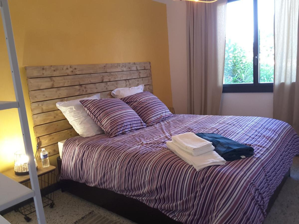 Philoxenia Bed & Breakfast Pourrieres Luaran gambar