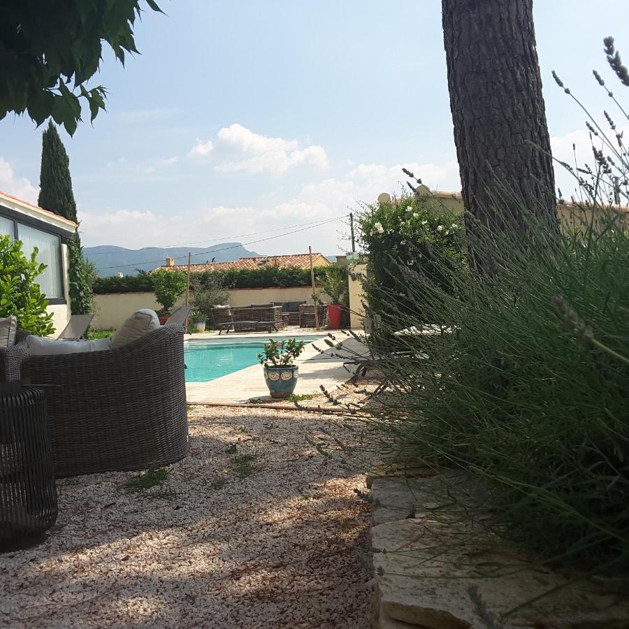 Philoxenia Bed & Breakfast Pourrieres Luaran gambar